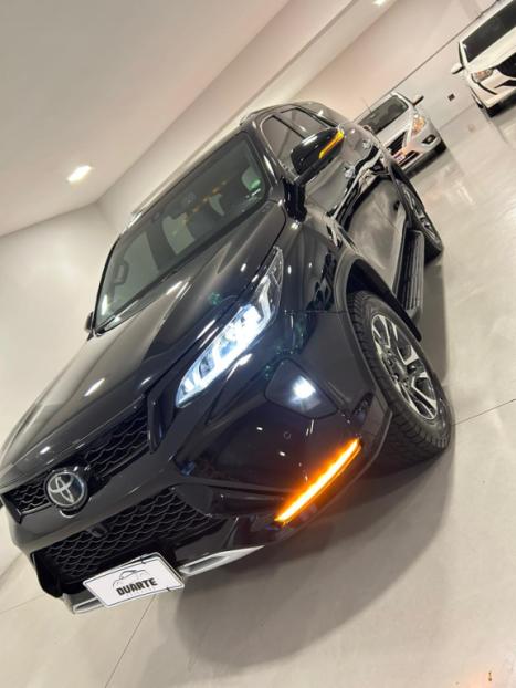 TOYOTA Hilux SW4 2.8 4P SRX 4X4 DIAMOND 7 LUGARES TURBO DIESEL AUTOM�TICO, Foto 7