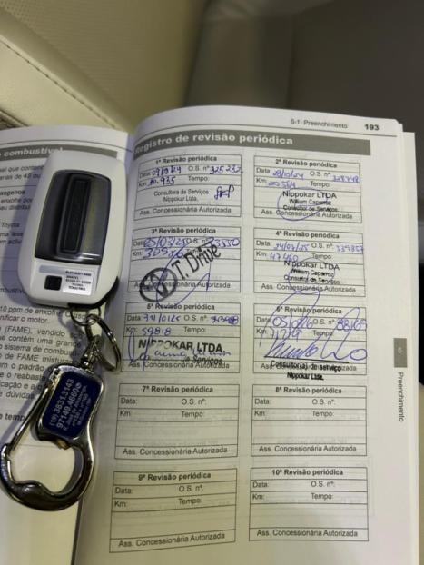 TOYOTA Hilux SW4 2.8 4P SRX 4X4 DIAMOND 7 LUGARES TURBO DIESEL AUTOM�TICO, Foto 21