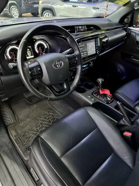 TOYOTA Hilux SW4 2.8 16V 4P SRX 4X4 7 LUGARES TURBO DIESEL AUTOM�TICO, Foto 12