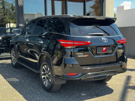 TOYOTA Hilux SW4 2.8 16V 4P SRX PLATINUM 4X4 7 LUGARES TURBO DIESEL AUTOM�TICO, Foto 20