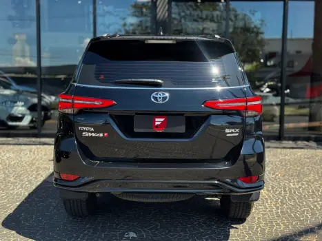 TOYOTA Hilux SW4 2.8 16V 4P SRX PLATINUM 4X4 7 LUGARES TURBO DIESEL AUTOM�TICO, Foto 14