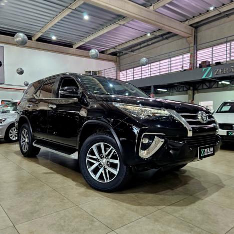 TOYOTA Hilux SW4 2.8 16V 4P SRX 4X4 7 LUGARES TURBO DIESEL AUTOM�TICO, Foto 1