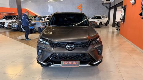 TOYOTA Hilux SW4 2.8 16V 4P SRX PLATINUM 4X4 7 LUGARES TURBO DIESEL AUTOM�TICO, Foto 2