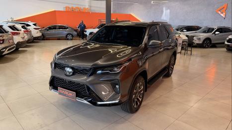 TOYOTA Hilux SW4 2.8 16V 4P SRX PLATINUM 4X4 7 LUGARES TURBO DIESEL AUTOM�TICO, Foto 3