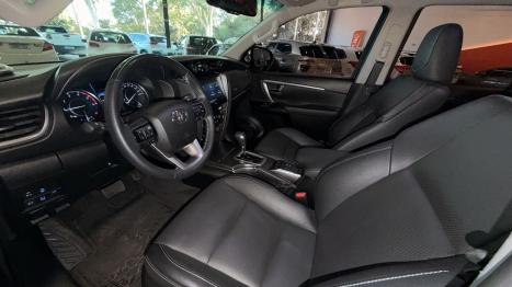 TOYOTA Hilux SW4 2.8 16V 4P SRX PLATINUM 4X4 7 LUGARES TURBO DIESEL AUTOM�TICO, Foto 9