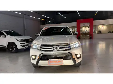 TOYOTA Hilux SW4 2.8 4P SRX 4X4 TURBO DIESEL AUTOM�TICO, Foto 1