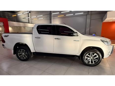 TOYOTA Hilux SW4 2.8 4P SRX 4X4 TURBO DIESEL AUTOM�TICO, Foto 7
