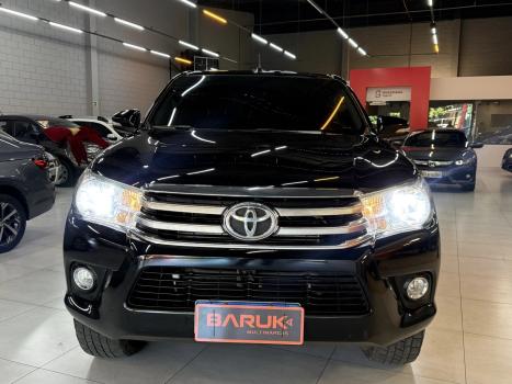 TOYOTA Hilux SW4 2.8 4P 4X4 TURBO DIESEL, Foto 3
