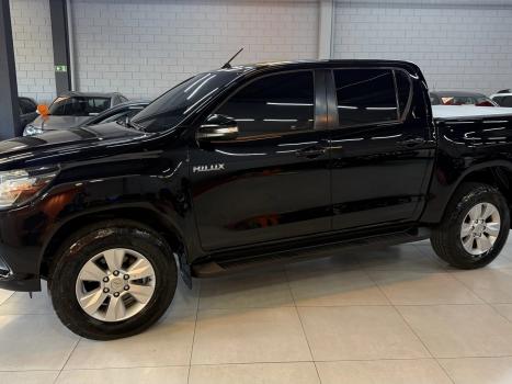 TOYOTA Hilux SW4 2.8 4P 4X4 TURBO DIESEL, Foto 6