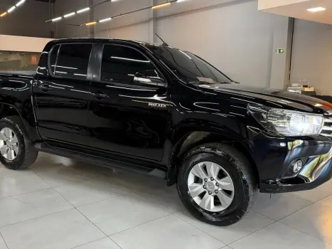 TOYOTA Hilux SW4 2.8 4P 4X4 TURBO DIESEL, Foto 9