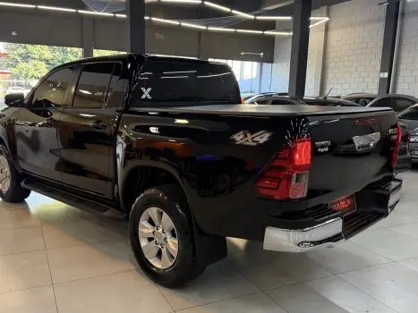 TOYOTA Hilux SW4 2.8 4P 4X4 TURBO DIESEL, Foto 16