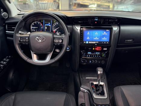 TOYOTA Hilux SW4 2.8 16V 4P SRX PLATINUM 4X4 7 LUGARES TURBO DIESEL AUTOMÁTICO, Foto 14