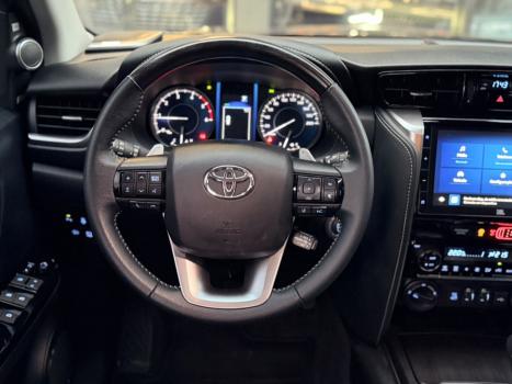 TOYOTA Hilux SW4 2.8 16V 4P SRX PLATINUM 4X4 7 LUGARES TURBO DIESEL AUTOMÁTICO, Foto 15