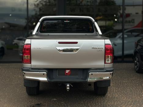 TOYOTA Hilux SW4 2.8 4P SRX 4X4 TURBO DIESEL AUTOMÁTICO, Foto 7