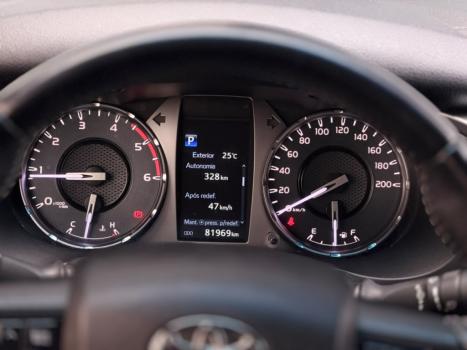 TOYOTA Hilux SW4 2.8 4P SRX 4X4 TURBO DIESEL AUTOMÁTICO, Foto 17