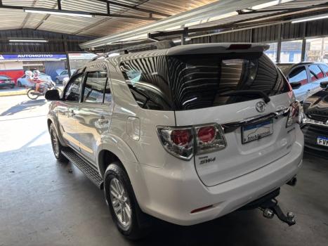 TOYOTA Hilux SW4 3.0 16V 4P SRV 4X4 7 LUGARES TURBO DIESEL AUTOMTICO, Foto 2