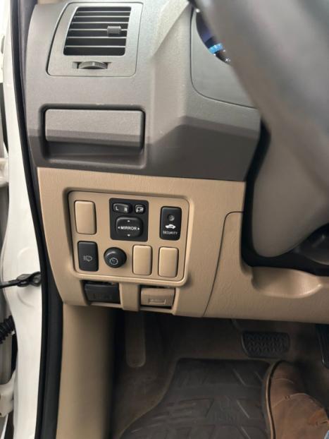 TOYOTA Hilux SW4 3.0 16V 4P SRV 4X4 7 LUGARES TURBO DIESEL AUTOMTICO, Foto 10