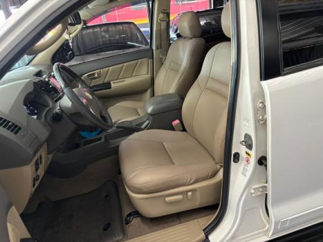 TOYOTA Hilux SW4 3.0 16V 4P SRV 4X4 7 LUGARES TURBO DIESEL AUTOMTICO, Foto 14