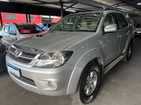 TOYOTA Hilux SW4 3.0 16V 4P SRV 4X4 TURBO DIESEL AUTOMTICO, Foto 1