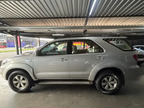 TOYOTA Hilux SW4 3.0 16V 4P SRV 4X4 TURBO DIESEL AUTOMTICO, Foto 7