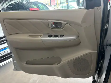 TOYOTA Hilux SW4 3.0 16V 4P SRV 4X4 TURBO DIESEL AUTOMTICO, Foto 13