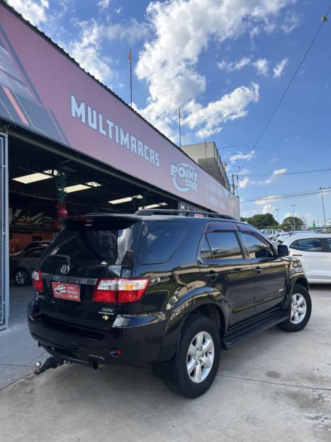 TOYOTA Hilux SW4 3.0 16V 4P SRV 4X4 7 LUGARES TURBO DIESEL AUTOMTICO, Foto 5
