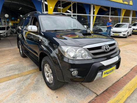 TOYOTA Hilux SW4 3.0 16V 4P SRV 4X4 TURBO DIESEL AUTOM�TICO, Foto 3