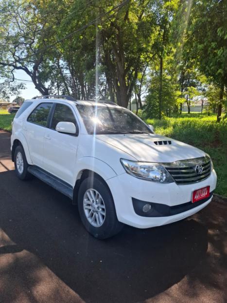 TOYOTA Hilux SW4 3.0 V6 12V 4P SRV 4X4 TURBO DIESEL AUTOMÁTICO, Foto 1