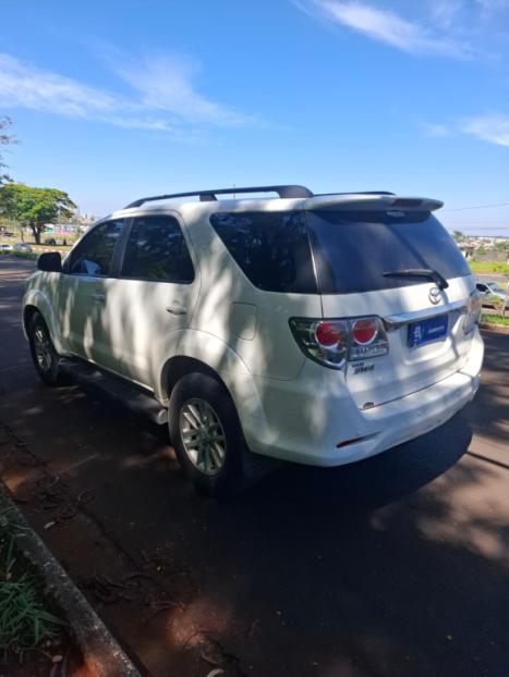 TOYOTA Hilux SW4 3.0 V6 12V 4P SRV 4X4 TURBO DIESEL AUTOMÁTICO, Foto 6