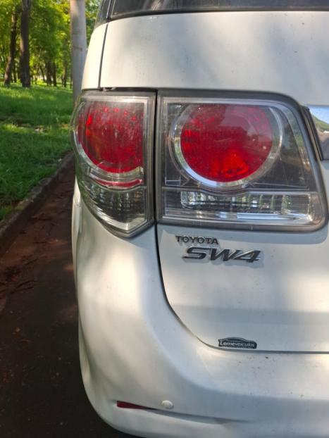 TOYOTA Hilux SW4 3.0 V6 12V 4P SRV 4X4 TURBO DIESEL AUTOMÁTICO, Foto 14