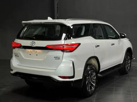 TOYOTA Hilux SW4 , Foto 5