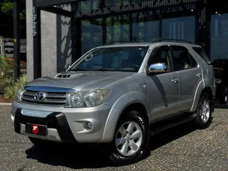 TOYOTA Hilux SW4 , Foto 1