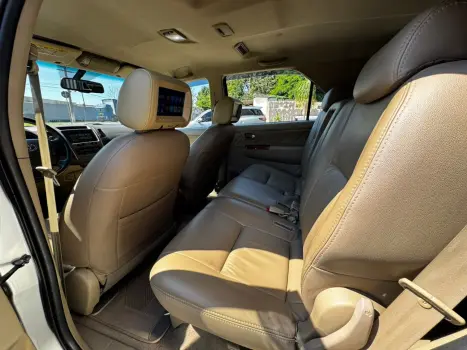 TOYOTA Hilux SW4 , Foto 6