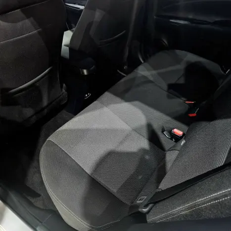 TOYOTA Yaris Hatch 1.3 16V 4P FLEX XL MULTIDRIVE AUTOMTICO CVT, Foto 8