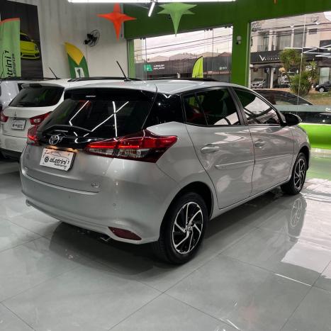 TOYOTA Yaris Hatch 1.5 16V 4P FLEX XLS MULTIDRIVE AUTOMTICO CVT, Foto 4