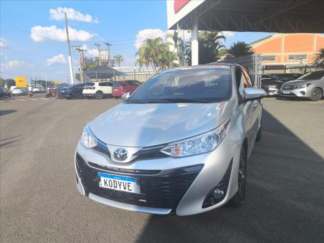 TOYOTA Yaris Hatch 1.5 16V 4P FLEX XS CONNECT MULTIDRIVE AUTOMTICO CVT, Foto 3