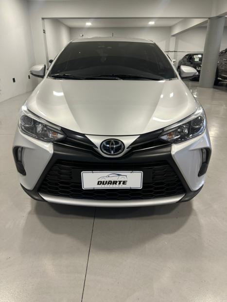 TOYOTA Yaris Hatch 1.5 16V 4P FLEX XS CONNECT MULTIDRIVE AUTOMTICO CVT, Foto 2