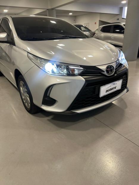 TOYOTA Yaris Hatch 1.5 16V 4P FLEX XS CONNECT MULTIDRIVE AUTOMTICO CVT, Foto 8