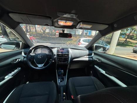 TOYOTA Yaris Hatch 1.5 16V 4P FLEX XL PLUS CONNECT MULTIDRIVE AUTOMTICO CVT, Foto 11