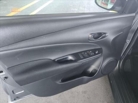 TOYOTA Yaris Hatch 1.5 16V 4P FLEX XL MULTIDRIVE AUTOMTICO CVT, Foto 13