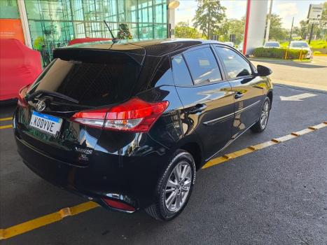 TOYOTA Yaris Hatch 1.5 16V 4P FLEX XL PLUS CONNECT MULTIDRIVE AUTOMTICO CVT, Foto 9