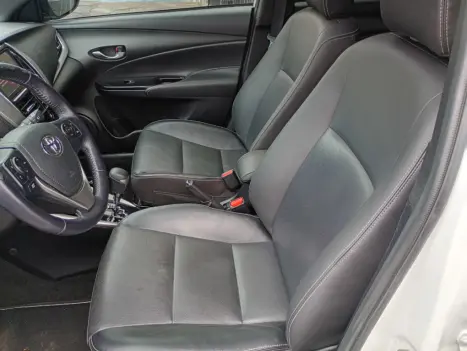 TOYOTA Yaris Hatch 1.5 16V 4P FLEX XLS CONNECT MULTIDRIVE AUTOMTICO CVT, Foto 8