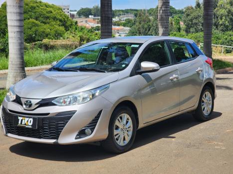 TOYOTA Yaris Hatch 1.3 16V 4P FLEX XL PLUS TECH MULTIDRIVE AUTOM�TICO CVT, Foto 2