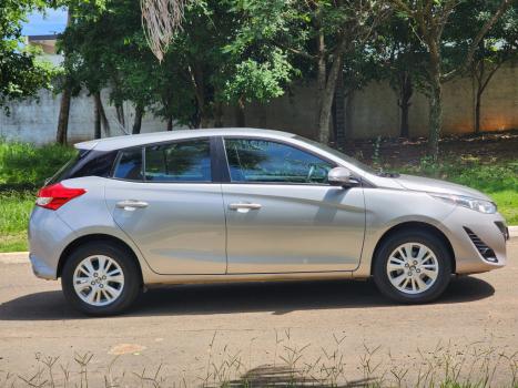 TOYOTA Yaris Hatch 1.3 16V 4P FLEX XL PLUS TECH MULTIDRIVE AUTOM�TICO CVT, Foto 4