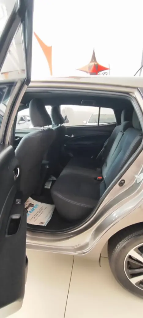 TOYOTA Yaris Hatch 1.5 16V 4P FLEX XL MULTIDRIVE AUTOM�TICO CVT, Foto 2