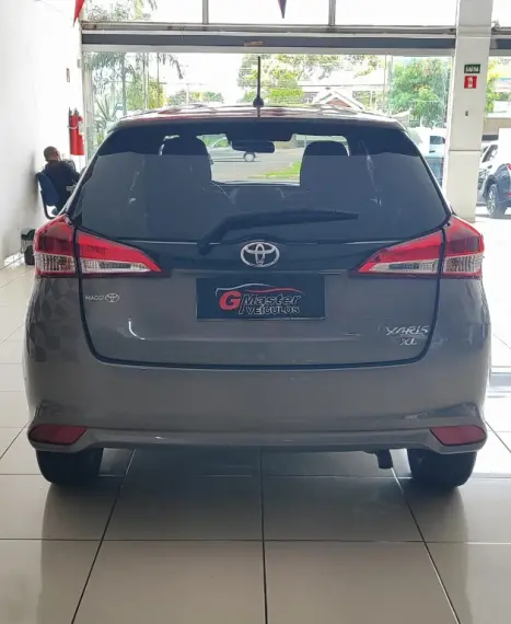 TOYOTA Yaris Hatch 1.5 16V 4P FLEX XL MULTIDRIVE AUTOM�TICO CVT, Foto 6