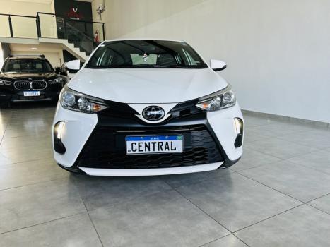 TOYOTA Yaris Hatch 1.5 16V 4P FLEX XS MULTIDRIVE AUTOM�TICO CVT, Foto 3