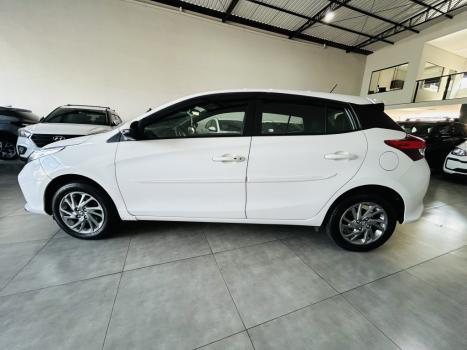 TOYOTA Yaris Hatch 1.5 16V 4P FLEX XS MULTIDRIVE AUTOM�TICO CVT, Foto 10