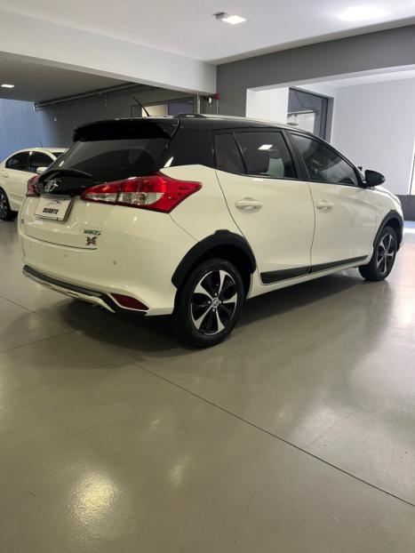 TOYOTA Yaris Hatch 1.5 16V 4P FLEX X WAY MULTIDRIVE AUTOM�TICO CVT, Foto 4