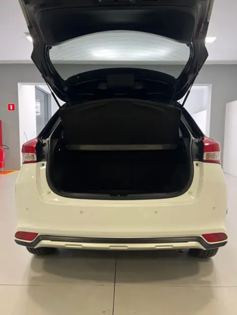 TOYOTA Yaris Hatch 1.5 16V 4P FLEX X WAY MULTIDRIVE AUTOM�TICO CVT, Foto 9